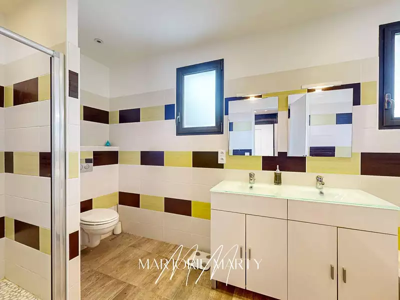 Maison, 160 m²