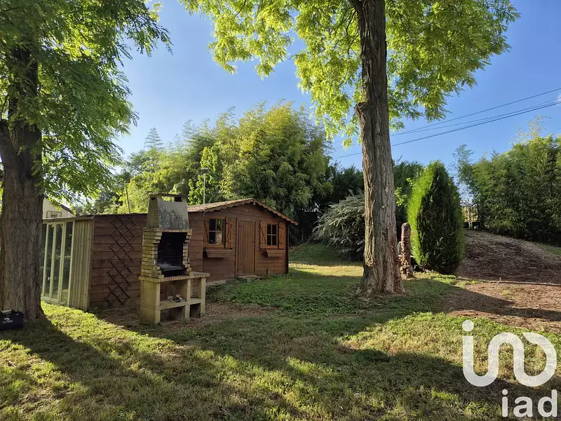Terrain, 557 m²