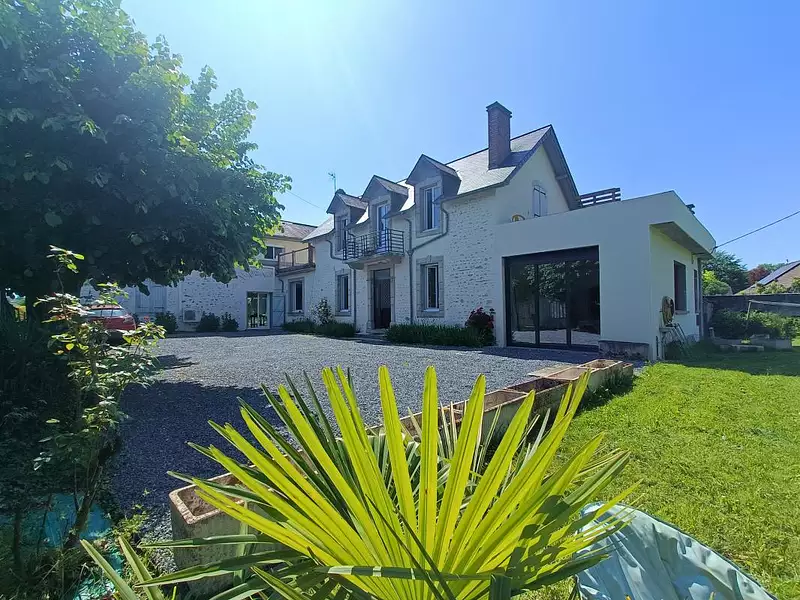 Maison, 317 m²