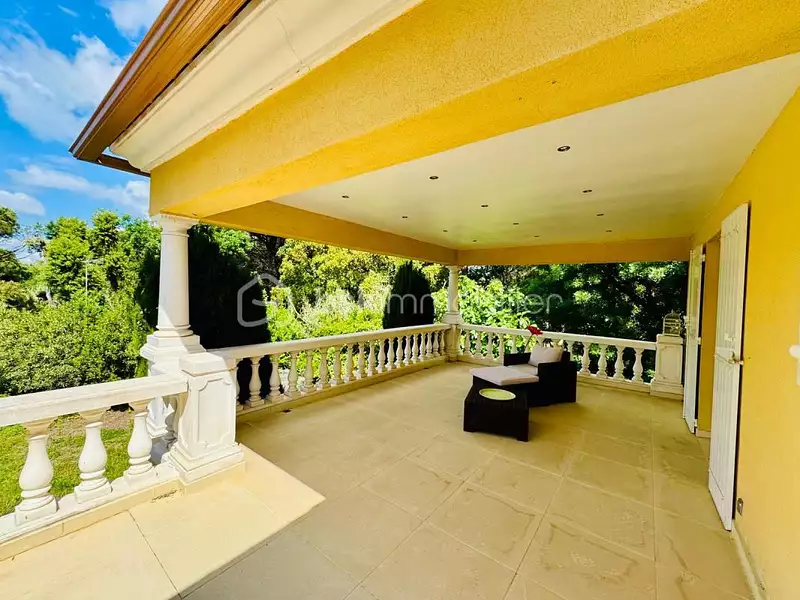 Maison, 191 m²
