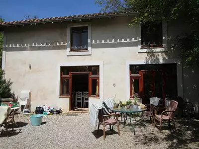 Maison, 750 m²