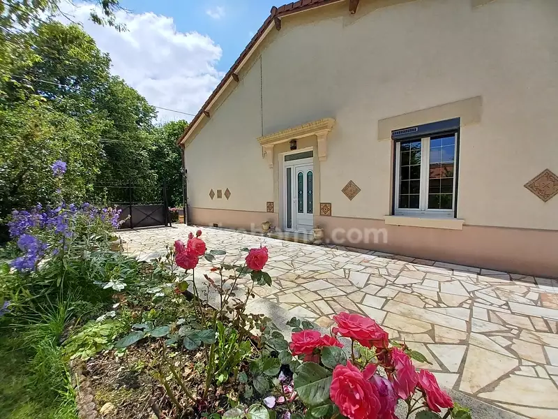 Maison, 210 m²