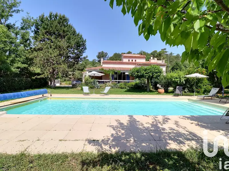 Maison, 168 m²