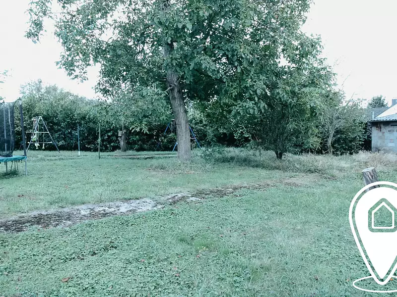 Terrain, 679 m²
