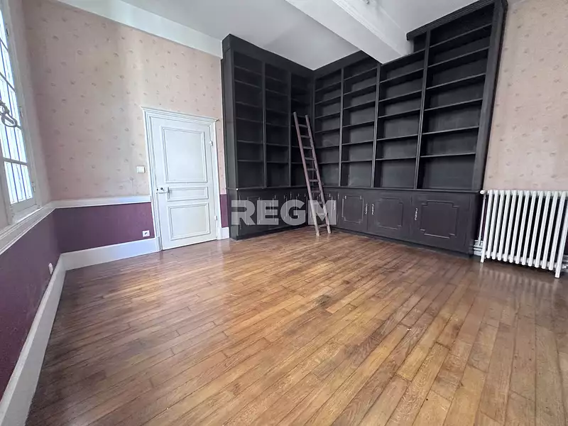 Maison, 341 m²