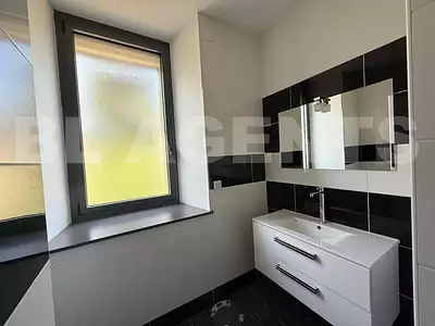 Maison, 390 m²
