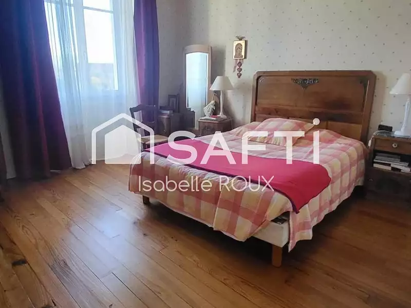 Maison, 220 m²