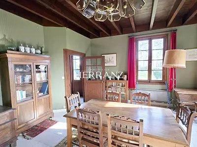 Maison, 325 m²
