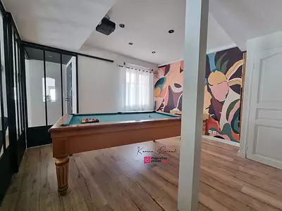 Maison, 218 m²