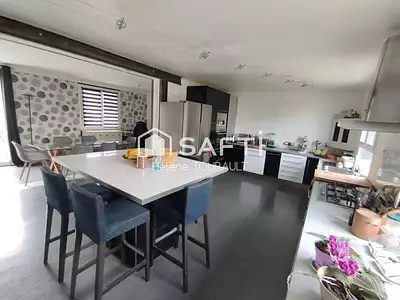 Maison, 177 m²