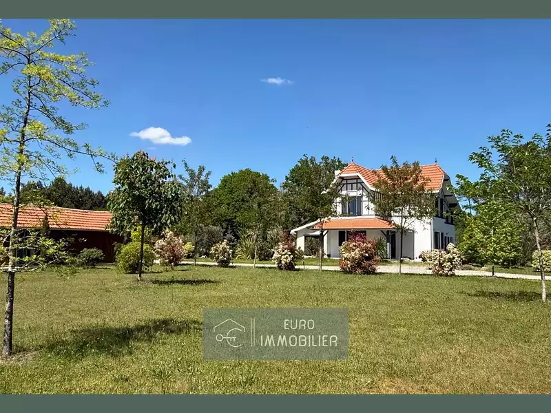 Maison, 155 m²