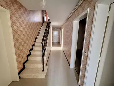 Maison, 195 m²