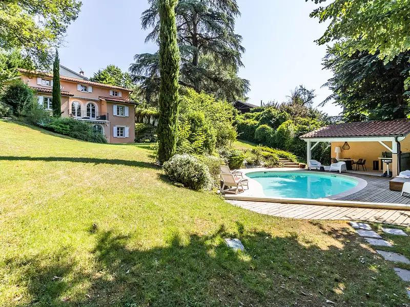 Maison, 210 m²
