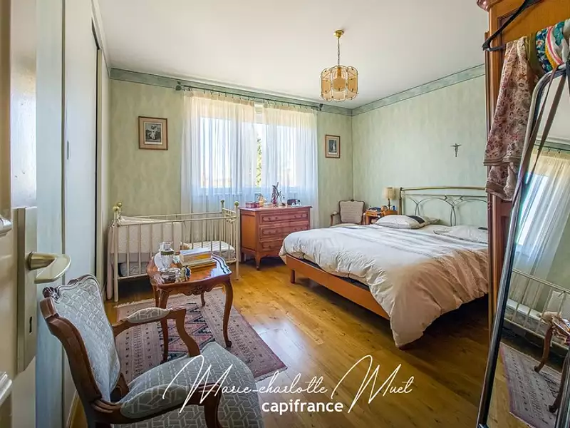 Maison, 174 m²