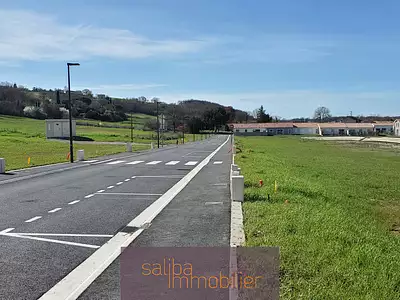 Terrain, 220 m²