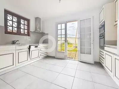 Maison, 160 m²