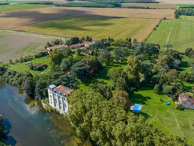 Maison, 1 000 m²