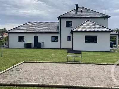 Maison, 151 m²