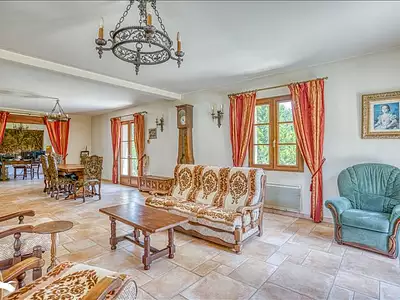 Maison, 242 m²