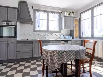 Maison, 230 m²