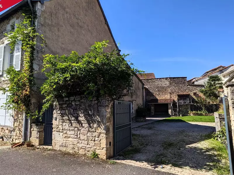 Maison, 250 m²