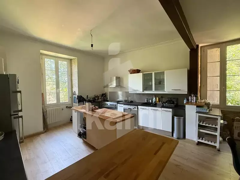 Maison, 356,94 m²