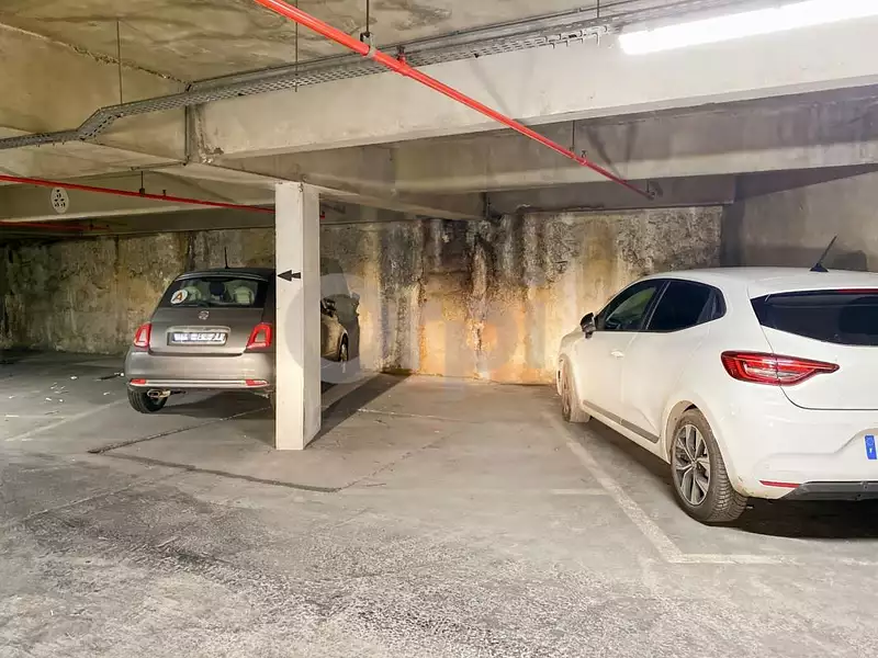 Parking, 11 m²