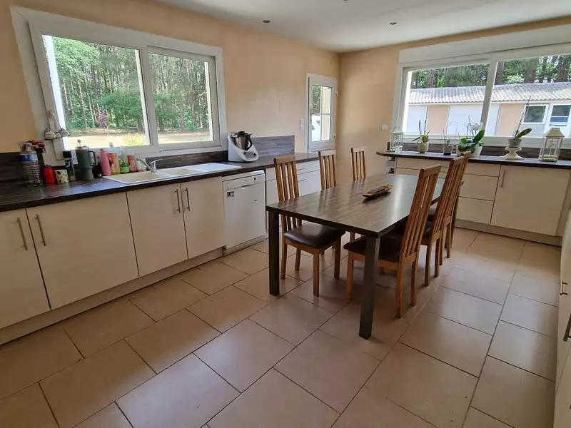 Maison, 170 m²
