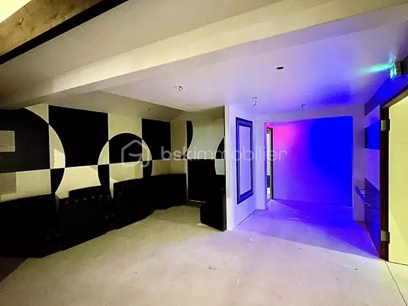 Immeuble, 950 m²