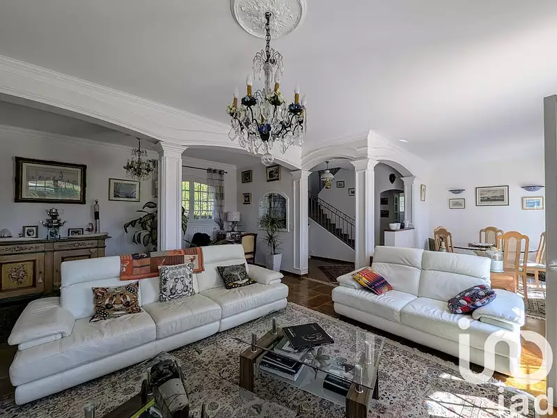 Maison, 197 m²