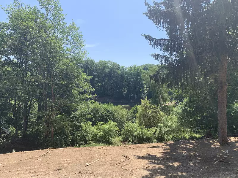 Terrain, 5 694 m²