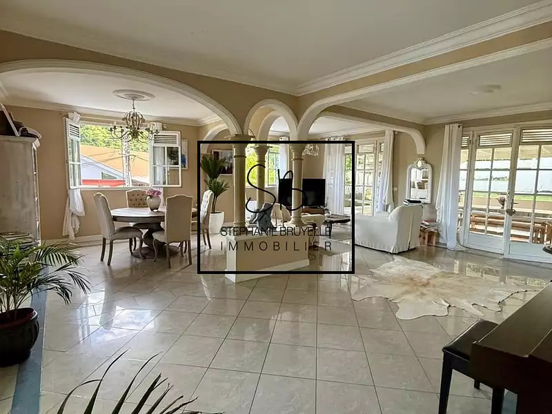 Appartement, 246 m²