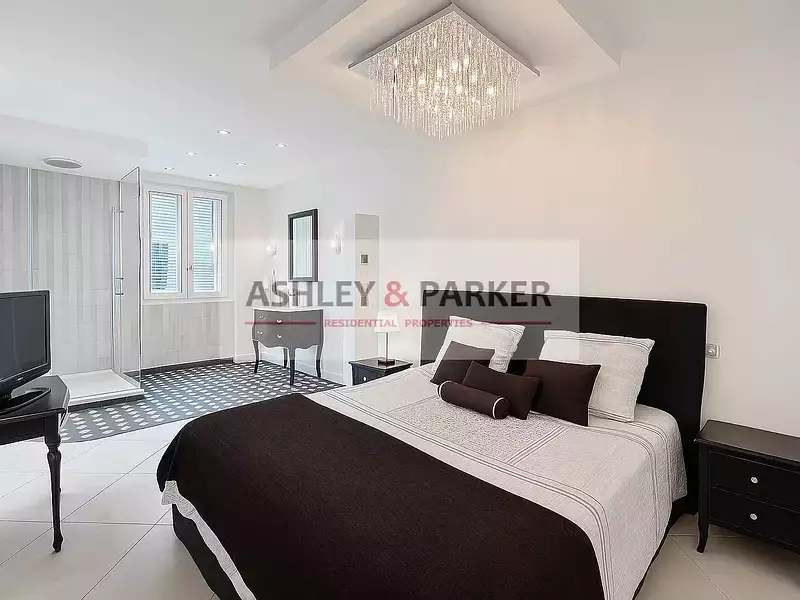 Maison, 400 m²