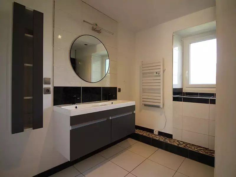Maison, 192 m²