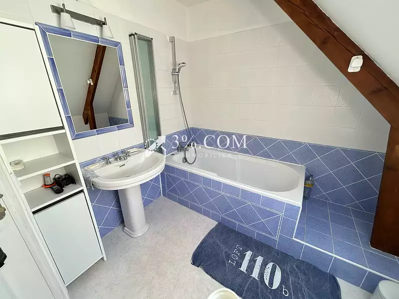 Maison, 205 m²