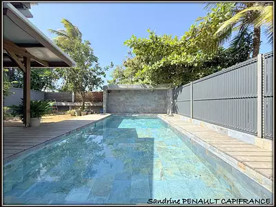 Maison, 246 m²