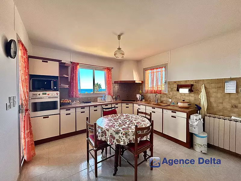 Maison, 176 m²