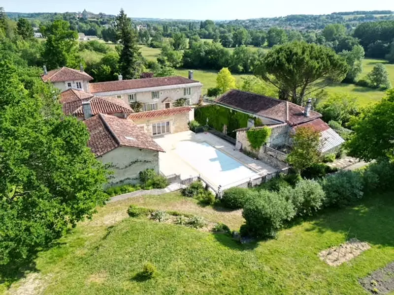 Maison, 622 m²
