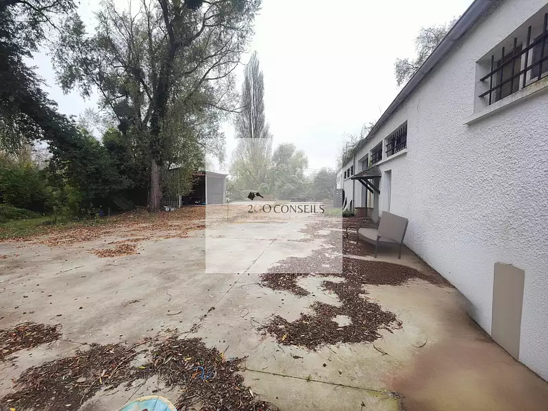 Immeuble, 275 m²