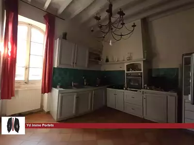 Maison, 280 m²