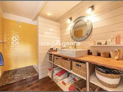 Maison, 131 m²