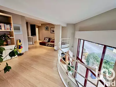 Maison, 230 m²