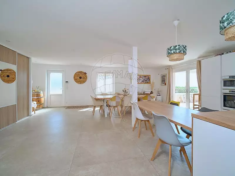 Maison, 180 m²