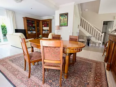 Maison, 228 m²
