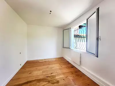 Maison, 240 m²