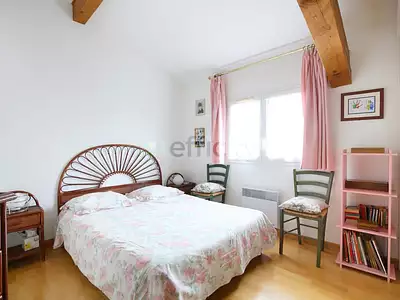 Maison, 196 m²