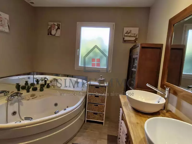 Maison, 158 m²