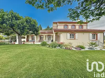 Maison, 285 m²