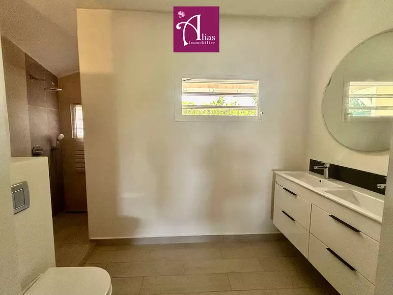Maison, 163 m²
