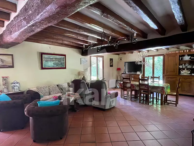 Maison, 162 m²